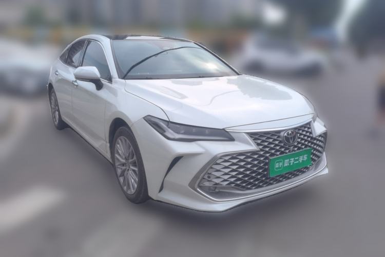 Used Toyota Avalon 2024 2.0L Luxury Edition Front Right 45 Deg
