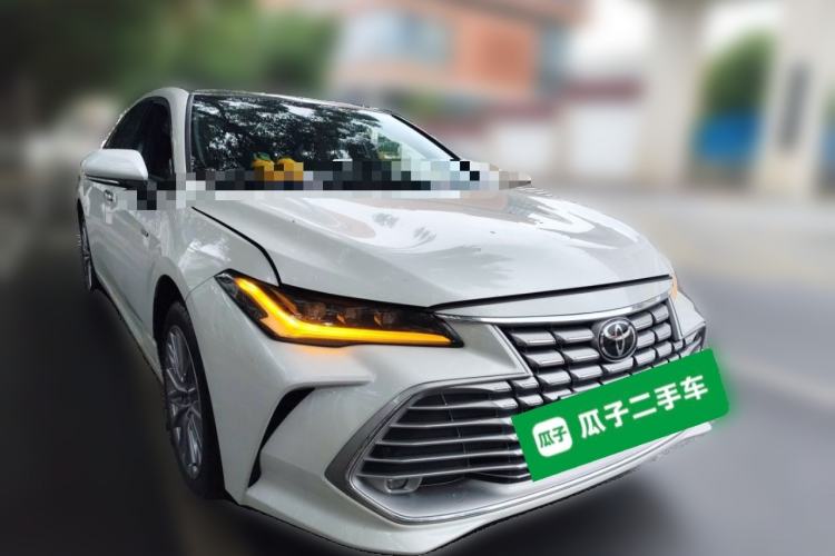 Used Toyota Avalon 2024 Dual-Motor 2.0L Luxury Edition Front Right 45 Deg