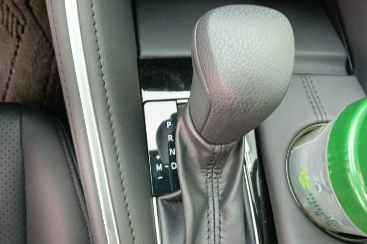 Used Toyota Avalon 2024 2.0L Ambition Edition Gear Lever