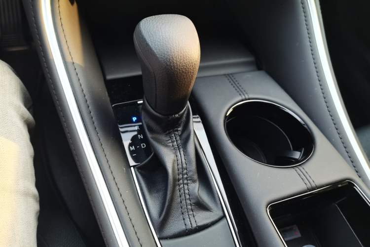 Used Toyota Avalon 2024 2.0L Ambition Edition Gear Lever
