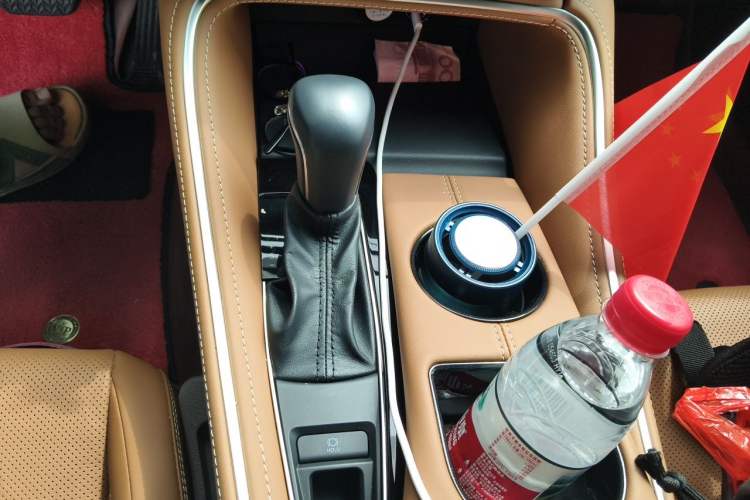 Used Toyota Avalon 2024 Dual-Motor 2.0L Luxury Edition Gear Lever