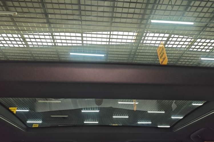 Used Toyota Avalon 2024 Dual-Motor 2.0L Luxury Edition Headliner
