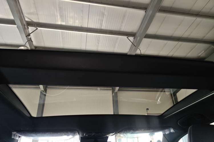 Used Toyota Avalon 2024 Dual-Engine 2.5L XLE Premium Edition Headliner