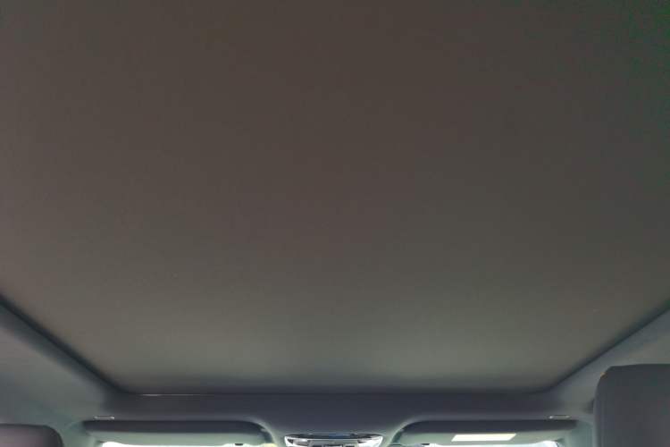 Used Toyota Avalon 2024 Dual-Motor 2.0L Luxury Edition Headliner