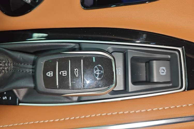 Used Toyota Avalon 2024 Dual-Motor 2.0L Luxury Edition Interior 1