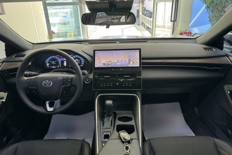 Used Toyota Avalon 2024 2.0L Luxury Edition Interior 1