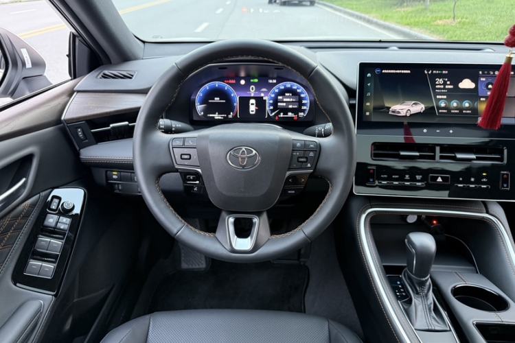 Used Toyota Avalon 2024 2.0L Luxury Edition Interior 3