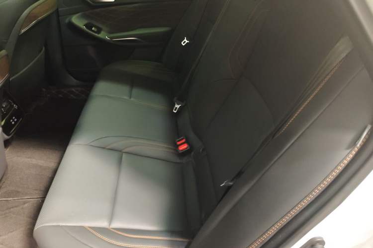 Used Toyota Avalon 2024 2.0L Premium Edition Interior 4