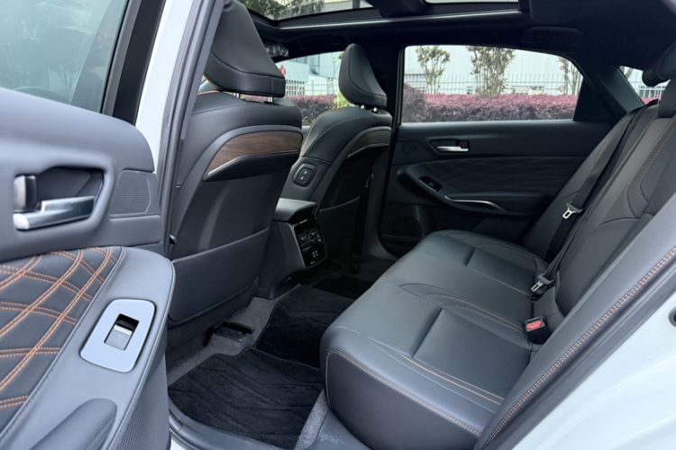 Used Toyota Avalon 2024 2.0L Luxury Edition Interior 6