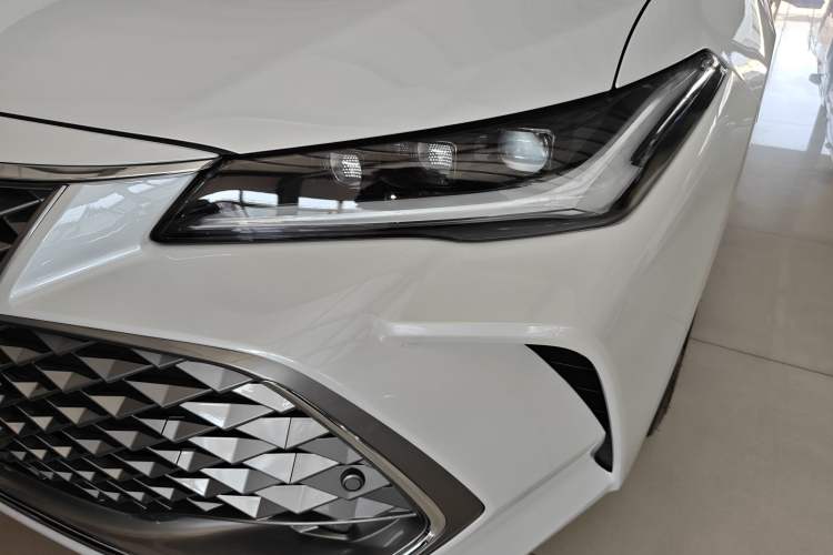 Used Toyota Avalon 2024 Dual-Engine 2.5L XLE Premium Edition Left Front Headlight