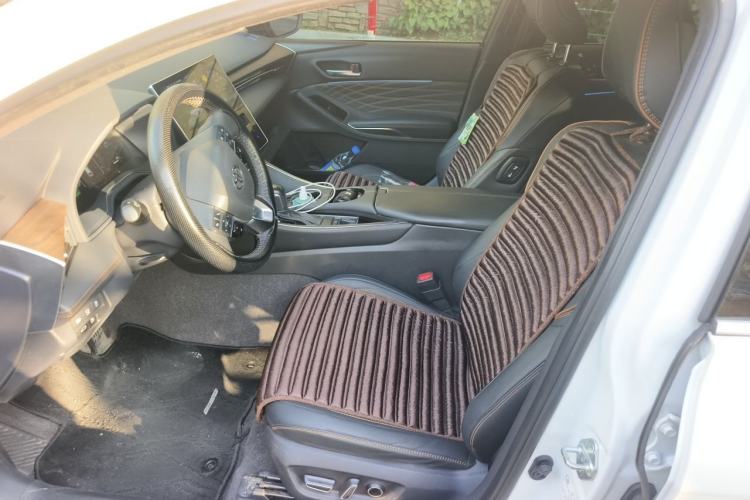 Used Toyota Avalon 2024 Dual-Engine 2.5L XLE Premium Edition Left Front Seat