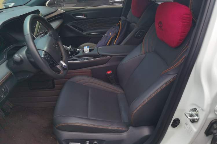 Used Toyota Avalon 2024 Dual-Motor 2.0L Luxury Edition Left Front Seat