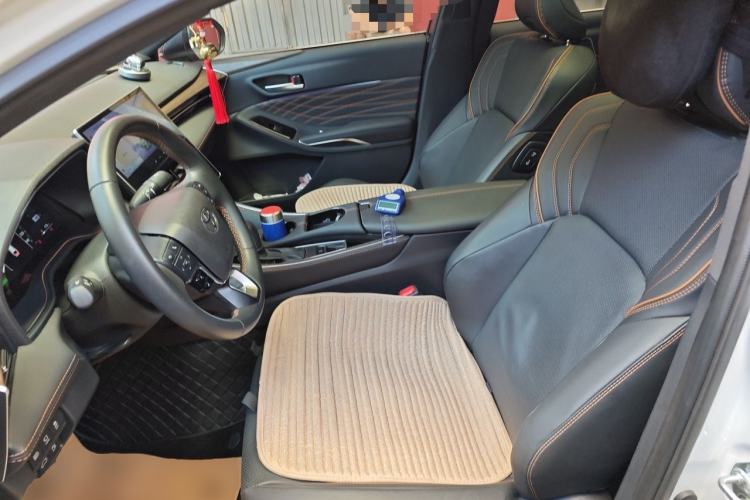 Used Toyota Avalon 2024 Dual-Engine 2.5L XLE Premium Edition Left Front Seat
