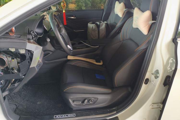 Used Toyota Avalon 2024 Dual-Motor 2.0L Luxury Edition Left Front Seat