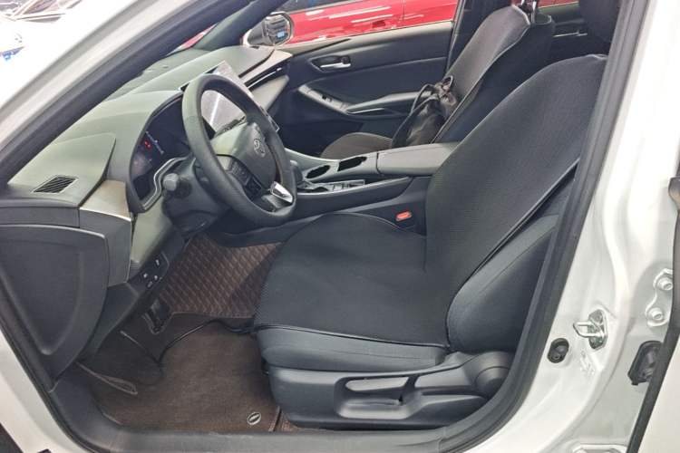 Used Toyota Avalon 2024 2.0L Ambition Edition Left Front Seat