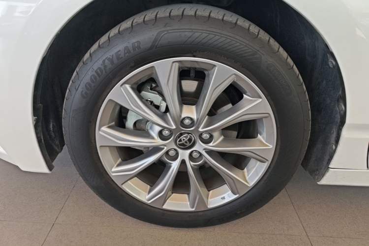 Used Toyota Avalon 2024 2.0L Ambition Edition Left Front Wheel Hub
