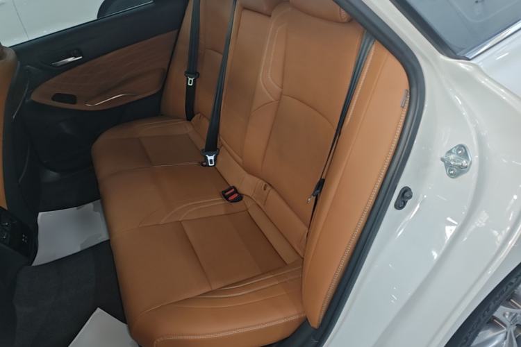 Used Toyota Avalon 2024 Dual-Motor 2.0L Luxury Edition Left Rear Seat