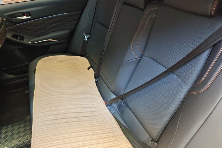 Used Toyota Avalon 2024 Dual-Engine 2.5L XLE Premium Edition Left Rear Seat