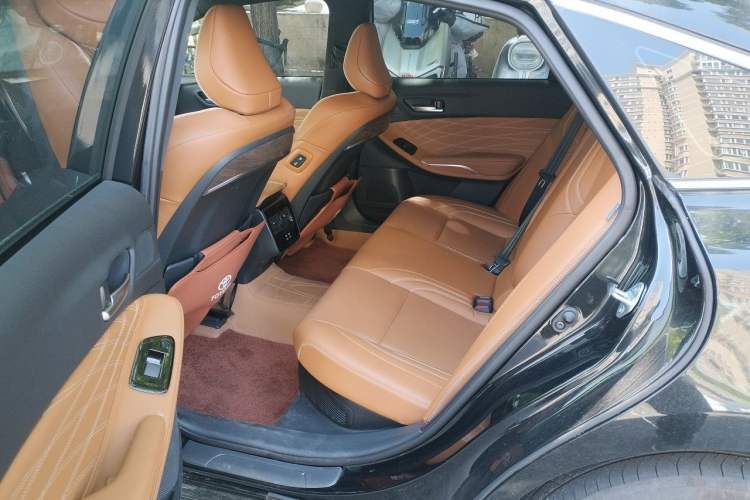 Used Toyota Avalon 2024 Dual-Motor 2.0L Luxury Edition Left Rear Seat