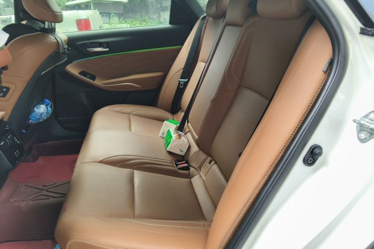 Used Toyota Avalon 2024 Dual-Motor 2.0L Luxury Edition Left Rear Seat