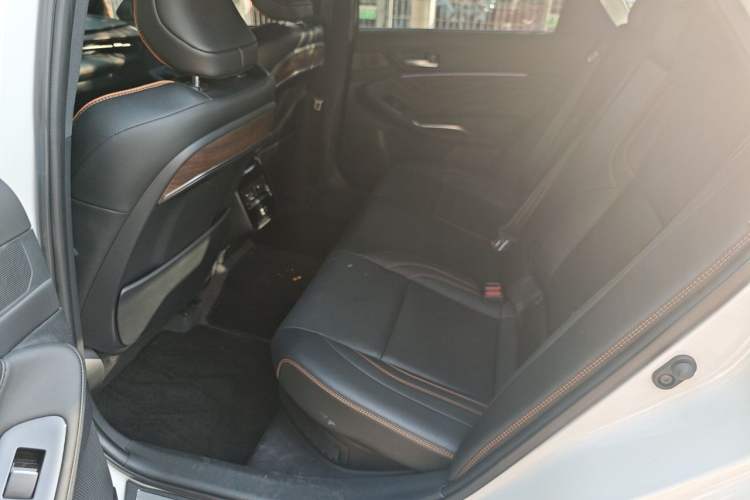 Used Toyota Avalon 2024 Dual-Engine 2.5L XLE Premium Edition Left Rear Seat