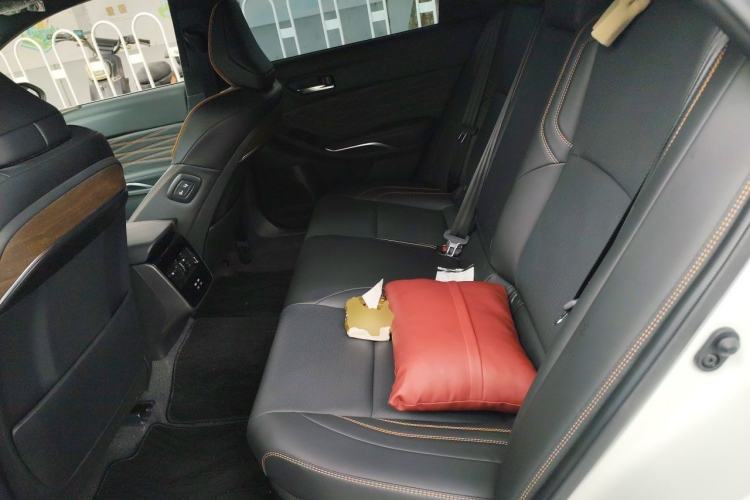 Used Toyota Avalon 2024 Dual-Motor 2.0L Luxury Edition Left Rear Seat