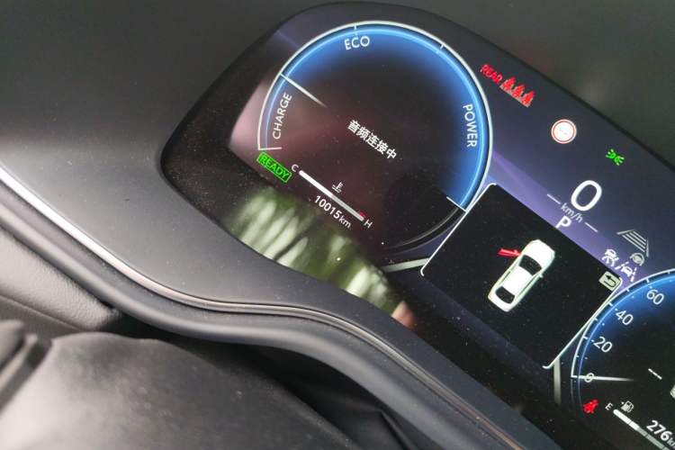 Used Toyota Avalon 2024 Dual-Motor 2.0L Luxury Edition Odometer Close Up