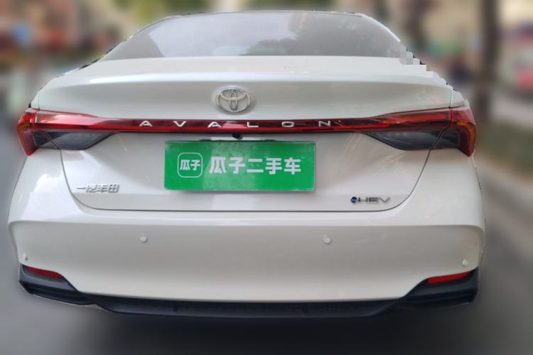 Used Toyota Avalon 2024 Dual-Motor 2.0L Luxury Edition Rear