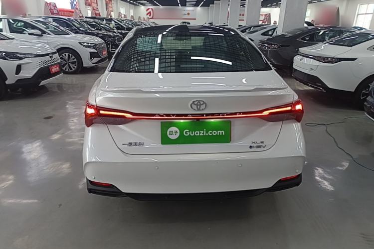 Used Toyota Avalon 2024 Dual-Engine 2.5L XLE Premium Edition Rear