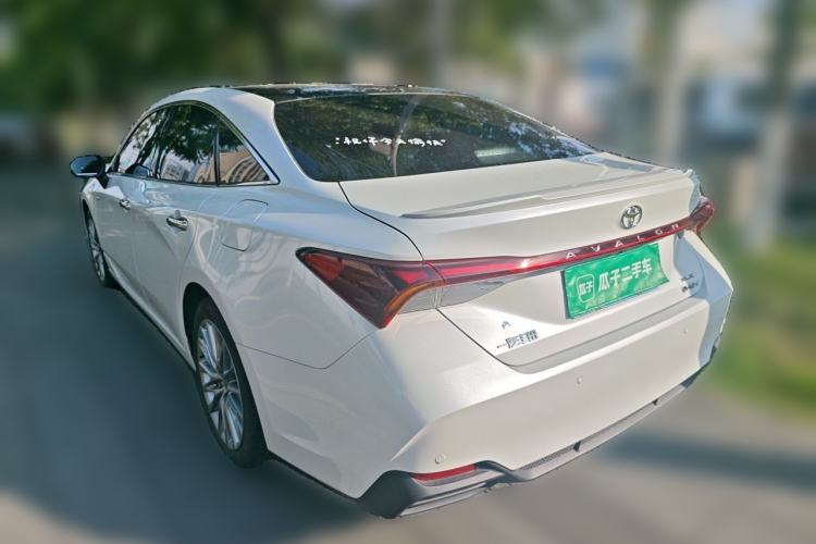 Used Toyota Avalon 2024 Dual-Engine 2.5L XLE Premium Edition Rear Left 45 Deg