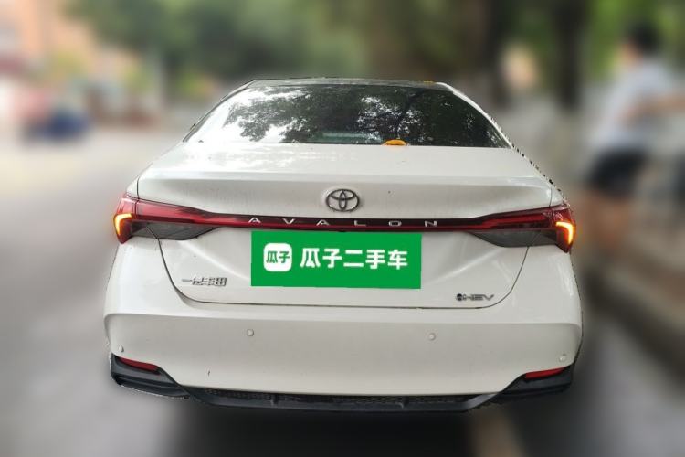 Used Toyota Avalon 2024 Dual-Motor 2.0L Luxury Edition Rear
