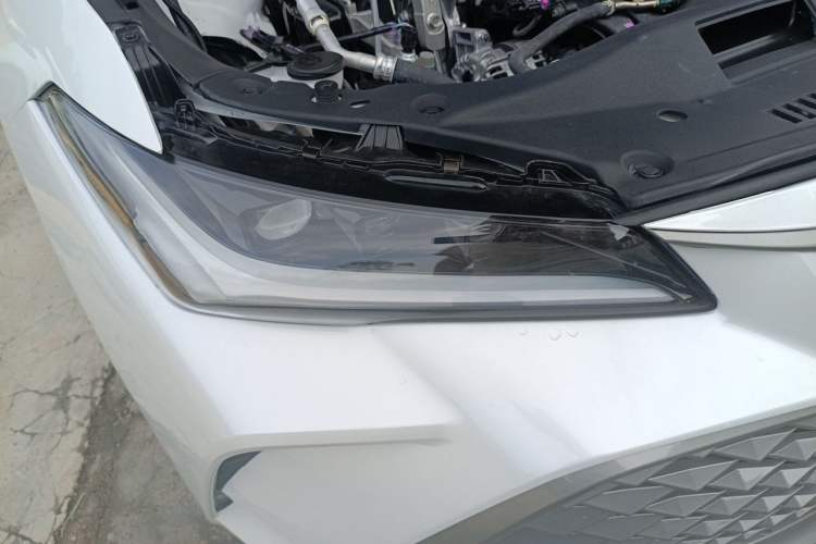 Used Toyota Avalon 2024 2.0L Luxury Edition Right Front Headlight