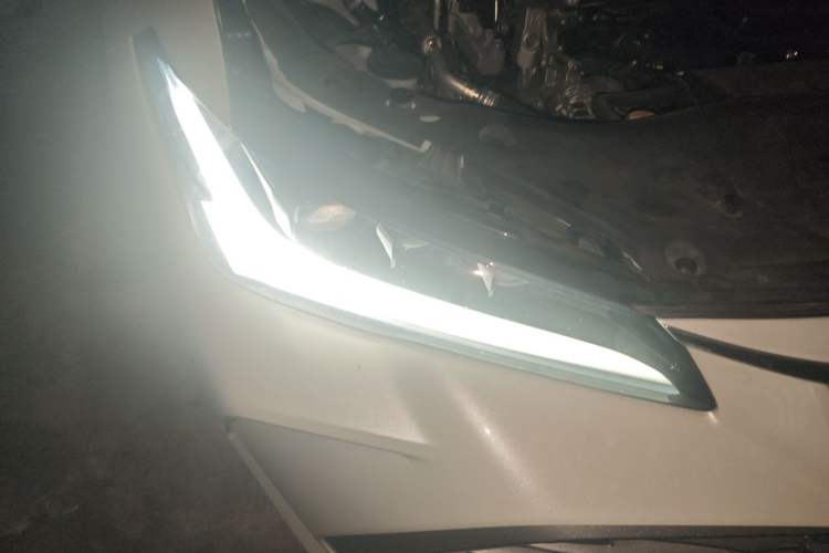 Used Toyota Avalon 2024 2.0L Ambition Edition Right Front Headlight