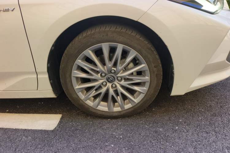 Used Toyota Avalon 2024 Dual-Engine 2.5L XLE Premium Edition Right Front Wheel Hub