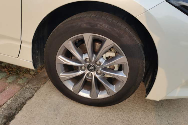 Used Toyota Avalon 2024 2.0L Ambition Edition Right Front Wheel Hub