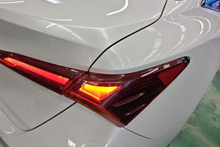 Used Toyota Avalon 2024 2.0L Ambition Edition Right Rear Taillight