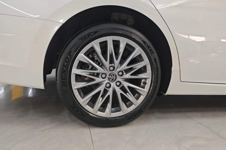 Used Toyota Avalon 2024 Dual-Motor 2.0L Luxury Edition Right Rear Wheel Hub