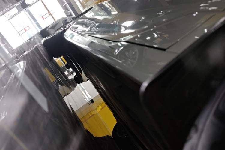Used Toyota Avalon 2024 Dual-Motor 2.0L Premium Edition Right Side Sill