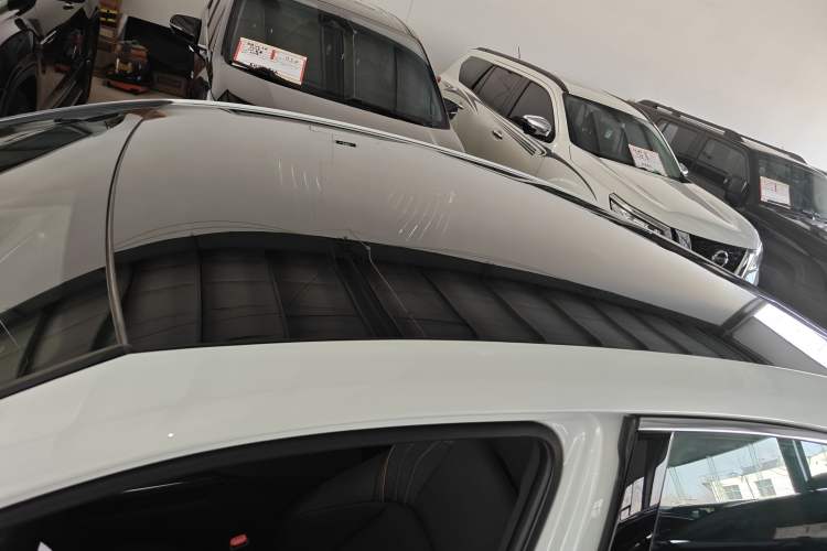 Used Toyota Avalon 2024 Dual-Engine 2.5L XLE Premium Edition Roof