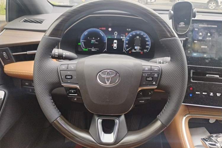 Used Toyota Avalon 2024 Dual-Motor 2.0L Premium Edition Steering Wheel