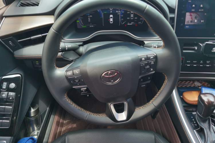 Used Toyota Avalon 2024 Dual-Motor 2.0L Luxury Edition Steering Wheel