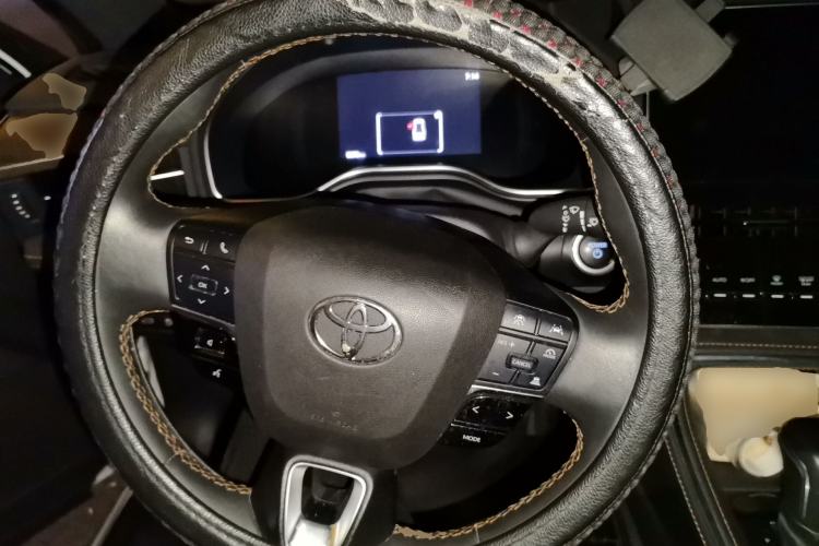 Used Toyota Avalon 2024 Dual-Motor 2.0L Premium Edition Steering Wheel