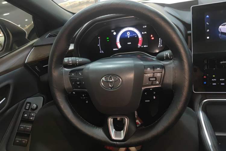 Used Toyota Avalon 2024 2.0L Ambition Edition Steering Wheel