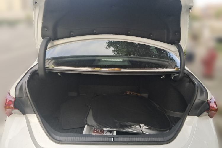 Used Toyota Avalon 2024 Dual-Motor 2.0L Premium Edition Trunk