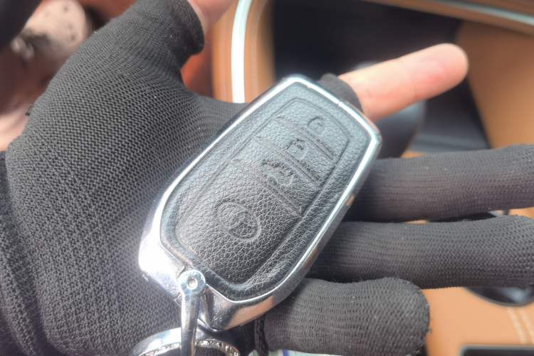 Used Toyota Avalon 2024 2.0L Luxury Edition Vehicle Key