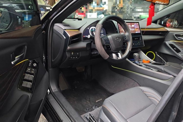 Used Toyota Avalon 2026 Dual-Engine 2.0L Luxury Edition Driver Seat