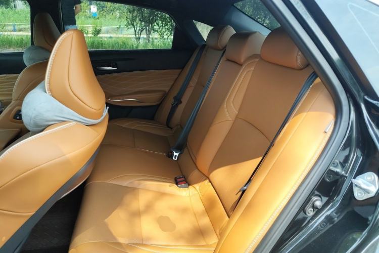 Used Toyota Avalon 2026 Dual-Engine 2.0L Prestige Edition Left Rear Seat