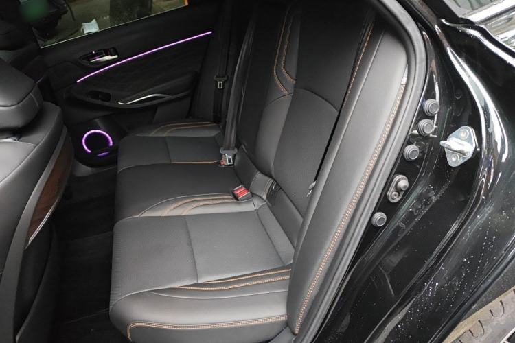 Used Toyota Avalon 2026 Dual-Engine 2.0L Luxury Edition Left Rear Seat