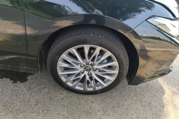 Used Toyota Avalon 2026 Dual-Engine 2.0L Prestige Edition Right Front Wheel Hub