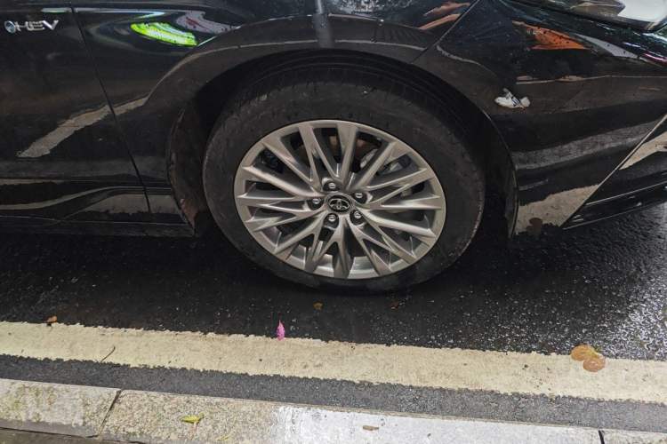 Used Toyota Avalon 2026 Dual-Engine 2.0L Luxury Edition Right Front Wheel Hub
